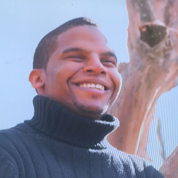 Meet your Posher, Esosa - Picture 1 of 1